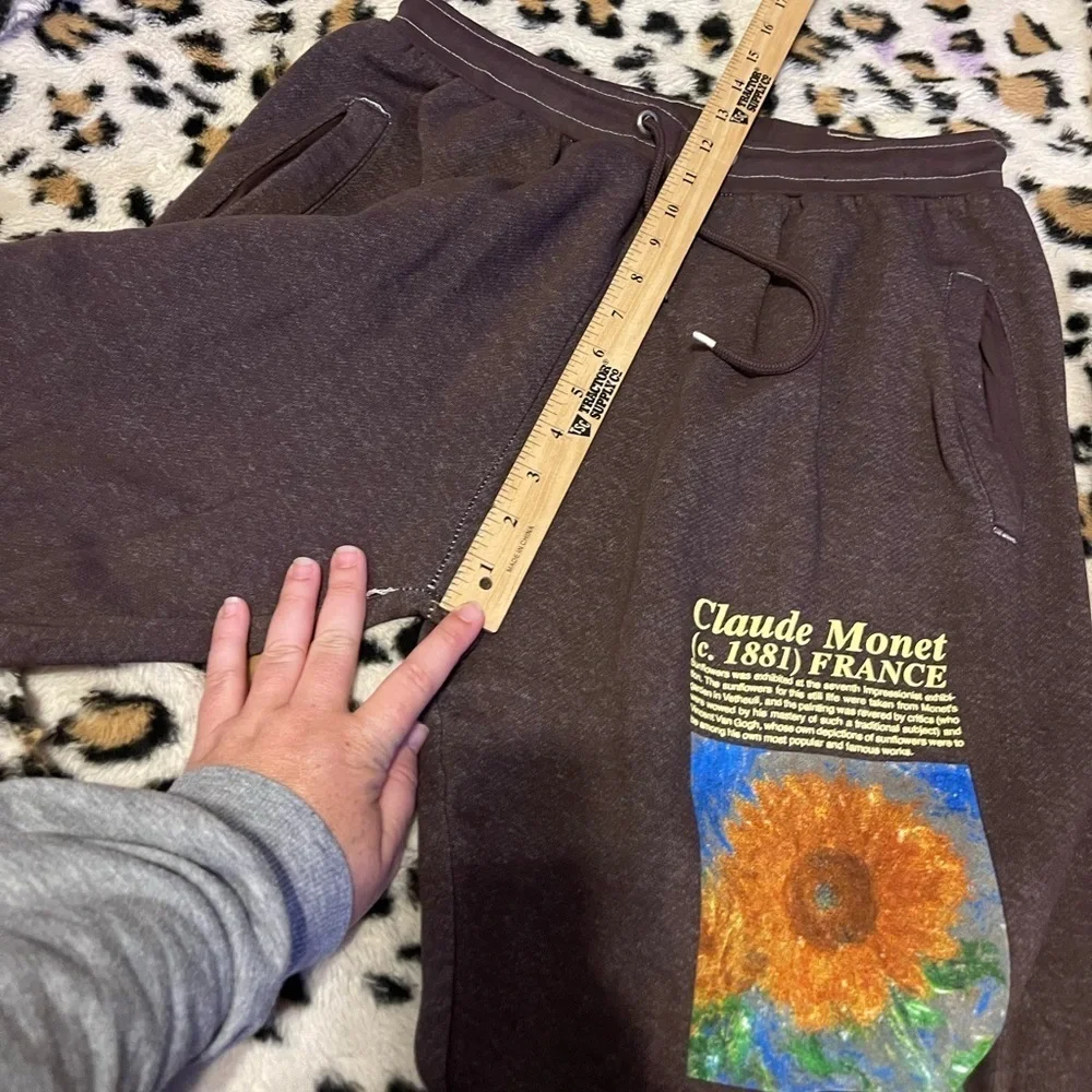 Philco's Claude Monet NWOT brown sweatpants